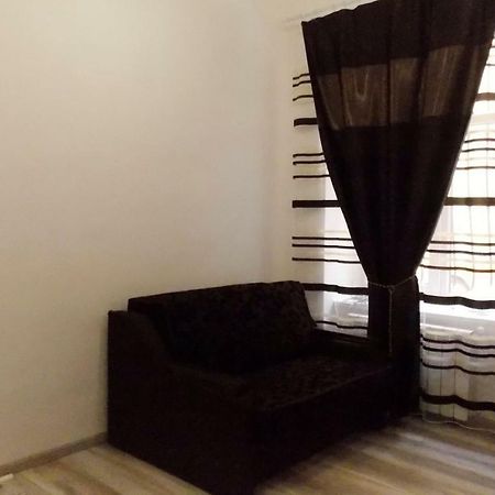 Apartment At Teodora Sqr Lviv Luaran gambar