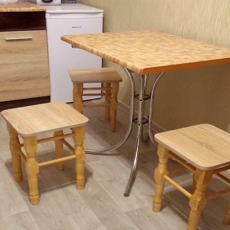 Apartment At Teodora Sqr Lviv Luaran gambar