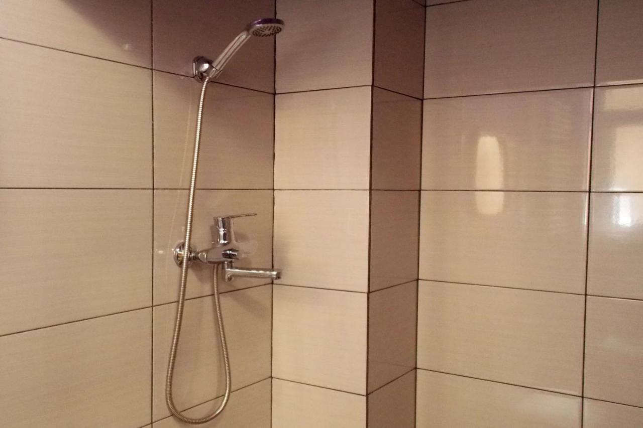 Apartment At Teodora Sqr Lviv Luaran gambar